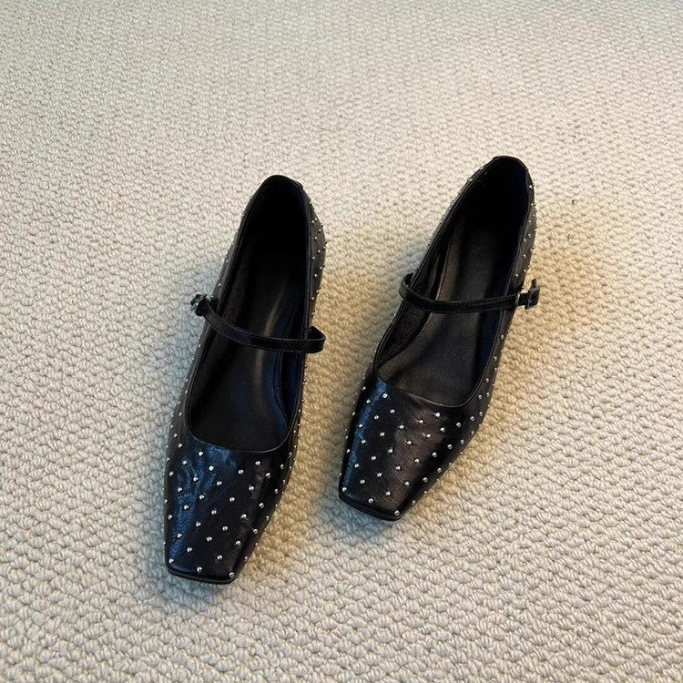 Damen Ballerinas mit dekorativen Nieten und Riemen von R&B