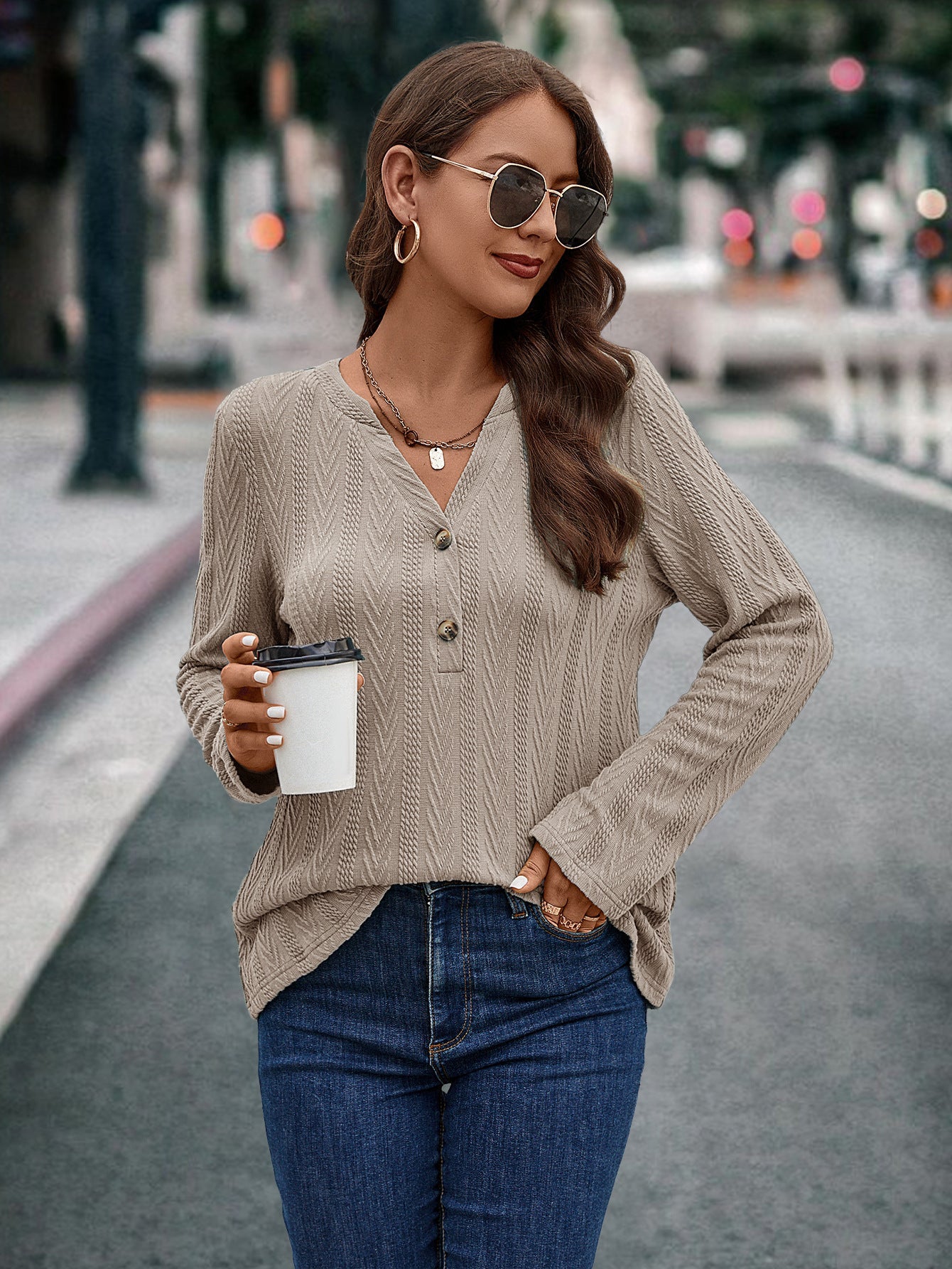 Damen Langarmbluse mit strukturiertem Muster und Knopfdetail R&B