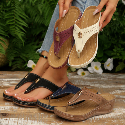 Damen Zehentrenner-Sandalen mit perforierter Oberfläche und Komfortfußbett R&B