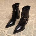 Damen Stiefeletten mit elegantem Blockabsatz und modischer Schnallenverzierung EB