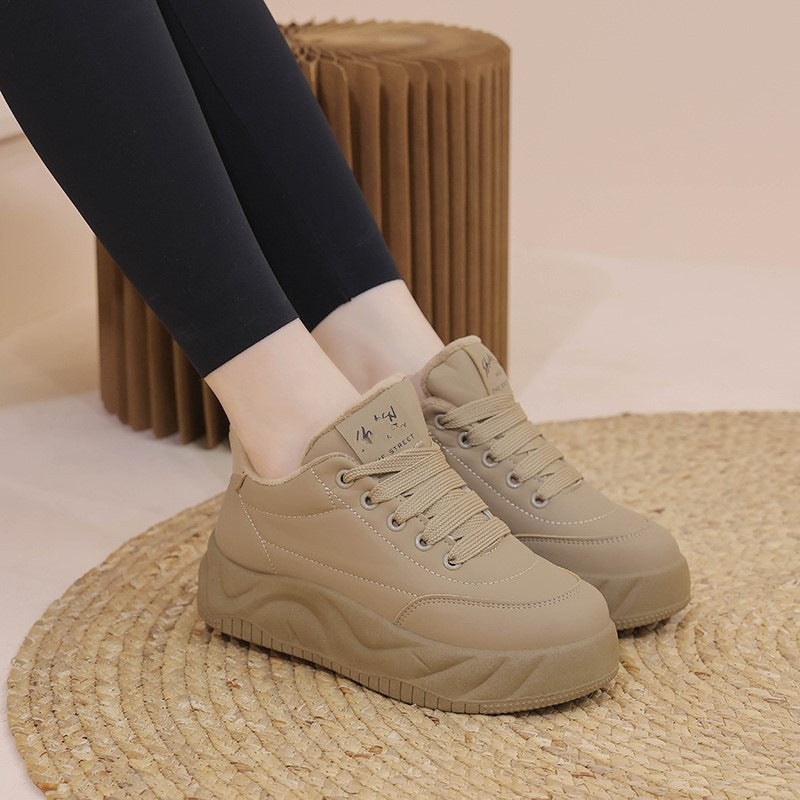 Damen Chunky Sneaker mit hochgezogenem Design und rutschfester Sohle R&B