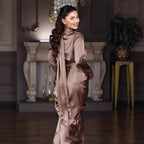 Damen Elegantes bodenlanges Kleid mit hochgeschlossenem Kragen und fließendem Schnitt R&B