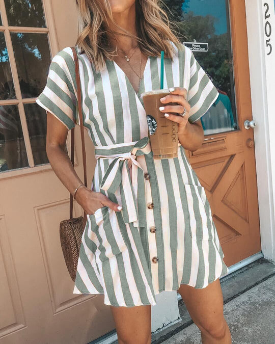 Damen Wickelkleid im modernen Streifenlook mit praktischer Knopfleiste und Taillengürtel R&B