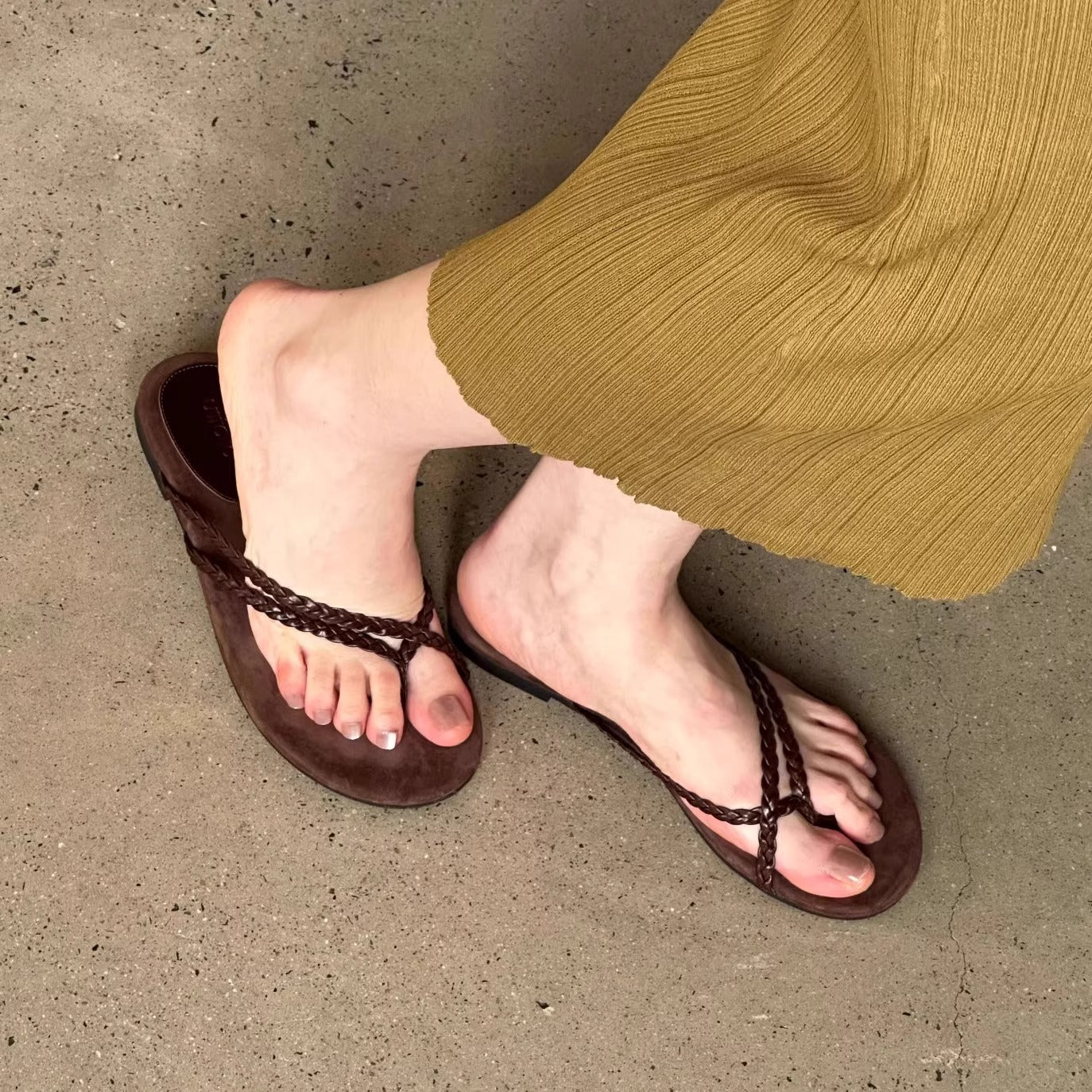 Damen Zehentrenner-Sandalen mit komfortabel geflochtenem Riemendesign R&B