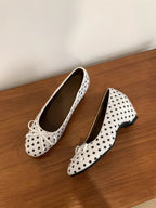 Damen Ballerinas mit klassischem Punktedesign und individuell anpassbarem Riemen R&B