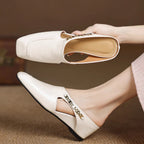 Damen Komfortable Mules mit elegantem Blickfang