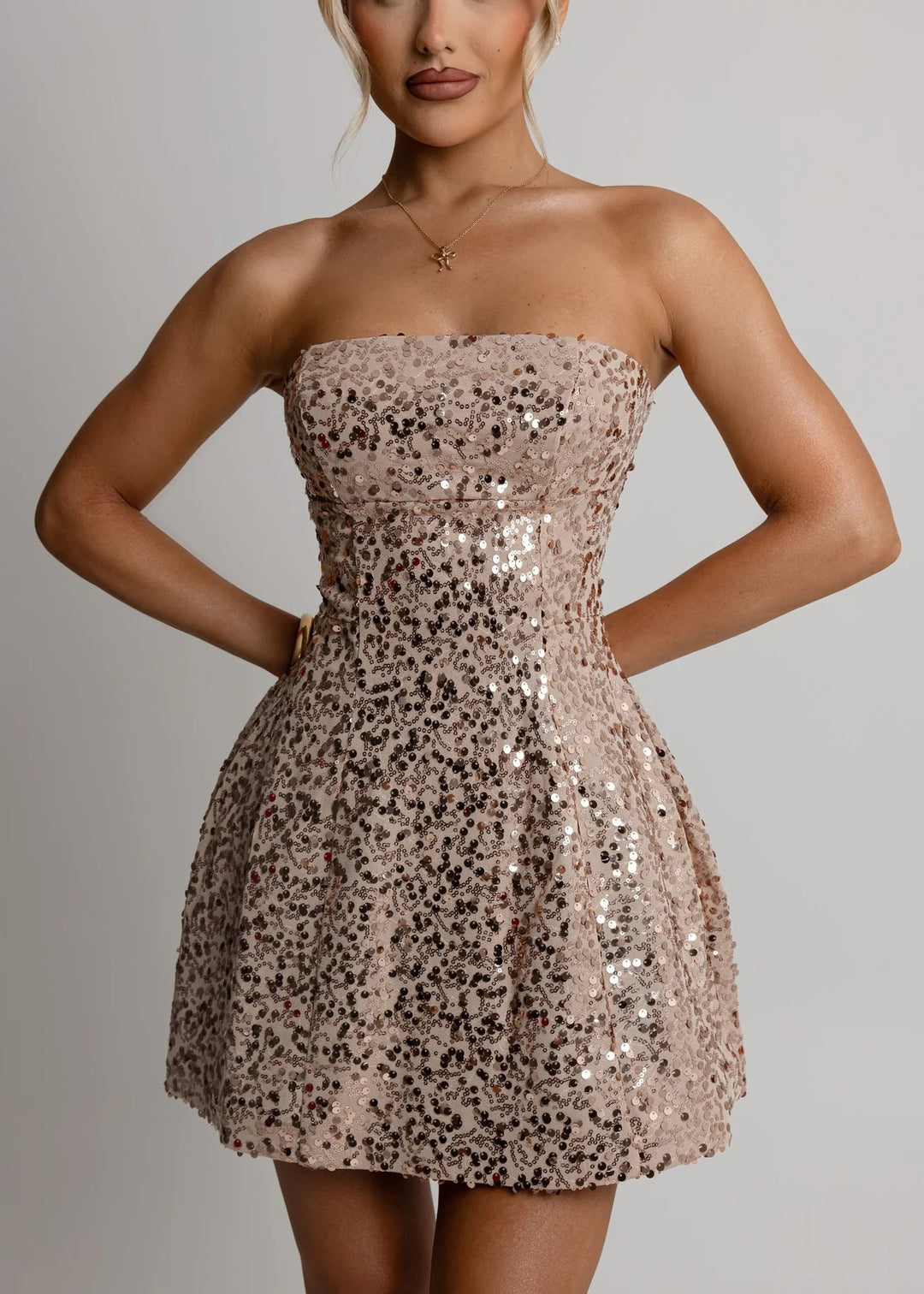Damen Partykleid mit Glitzerpailletten und schwingendem Rock R&B