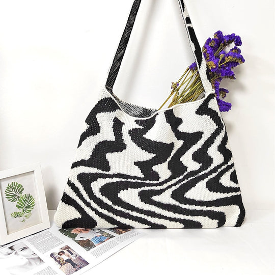 Damen Tasche mit geometrischem Muster R&B