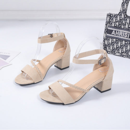 Damen Blockabsatz Sandalen mit transparenten Riemen und geflochtenem Detail R&B