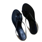Damen Slipper mit elegantem Zehenstegdesign und praktischem Niedrigabsatz R&B