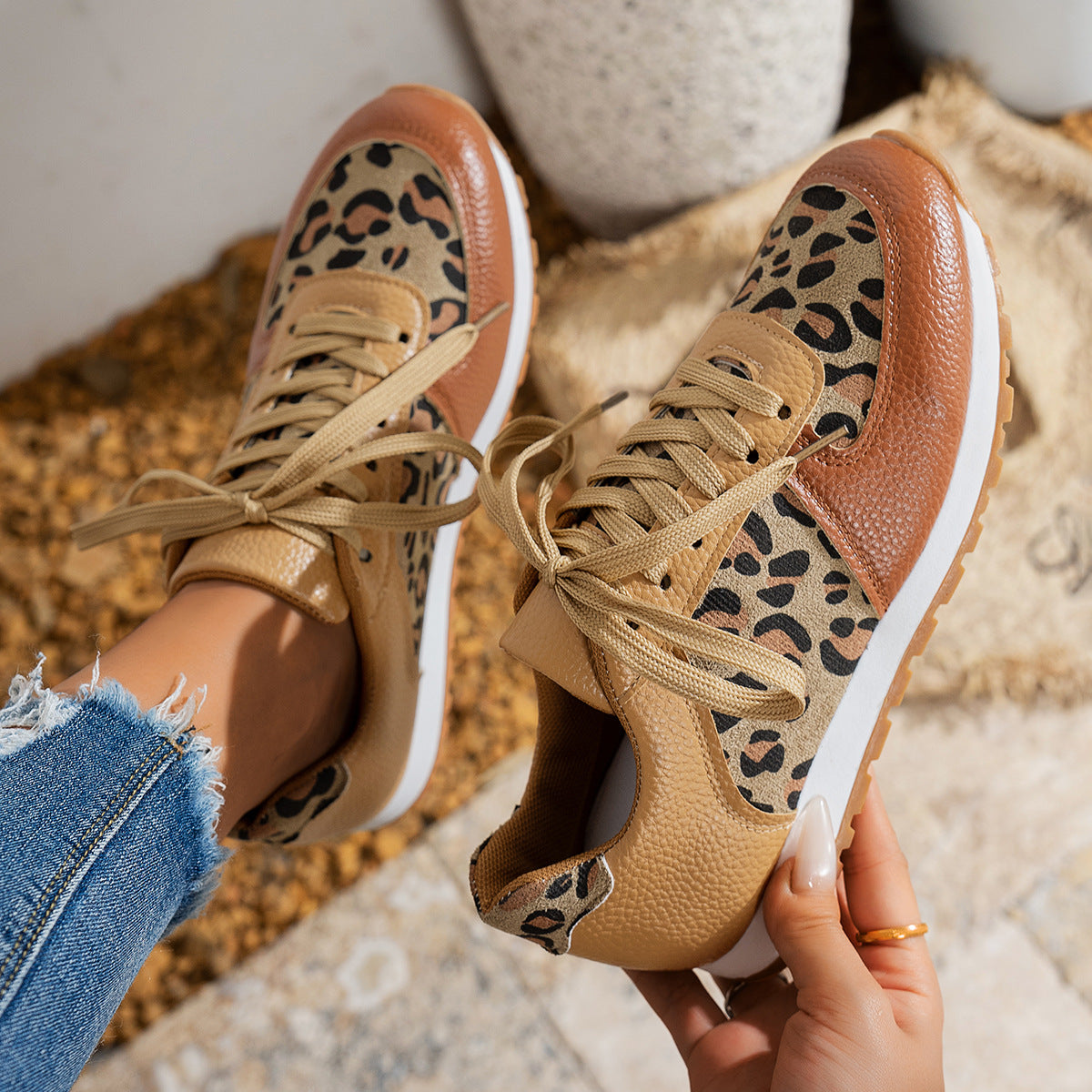 Damen Sneaker mit Leopardenmuster und atmungsaktiver Sohle R&B