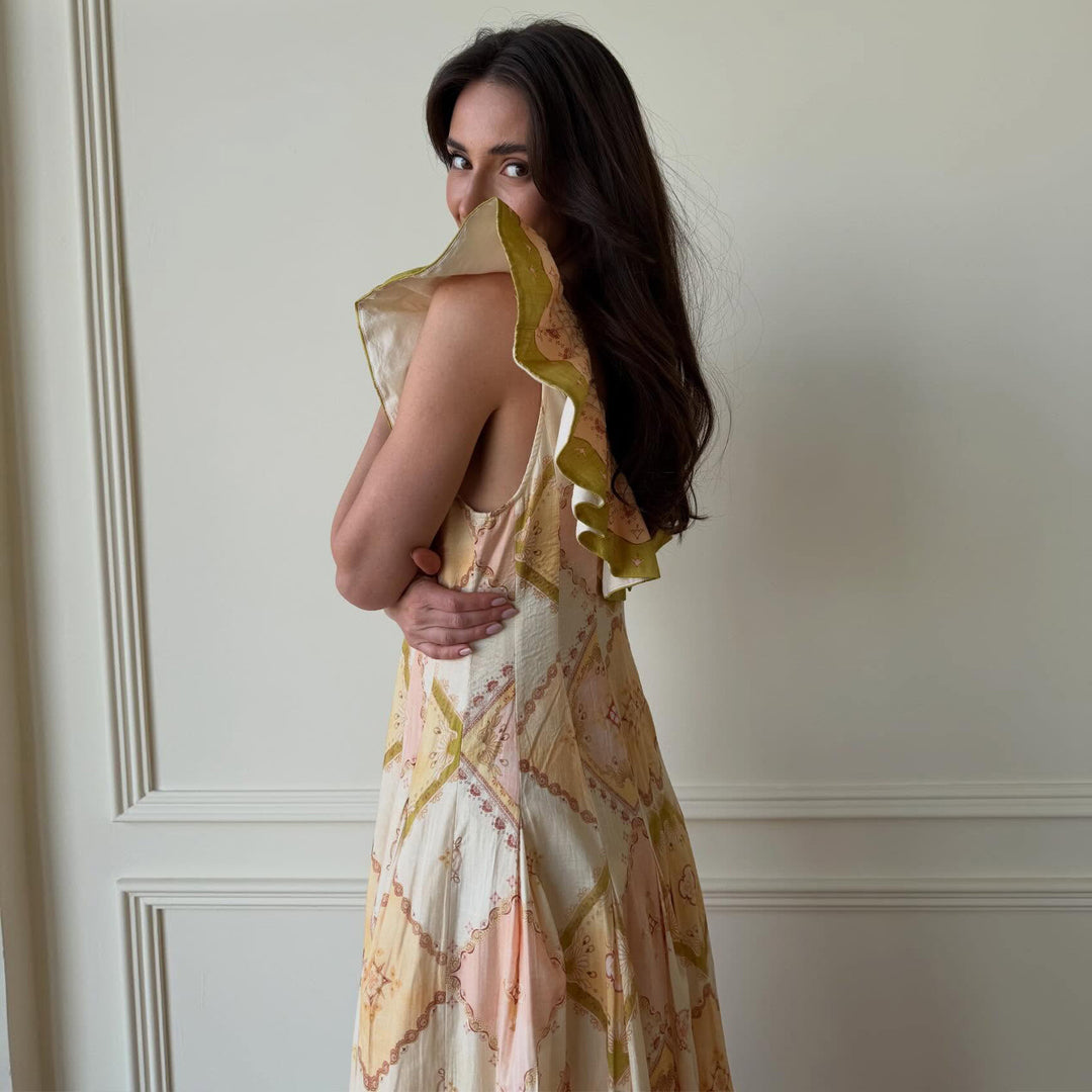 Damen Maxikleid mit voluminösen Rüschendetails und elegantem V-Ausschnitt R&B