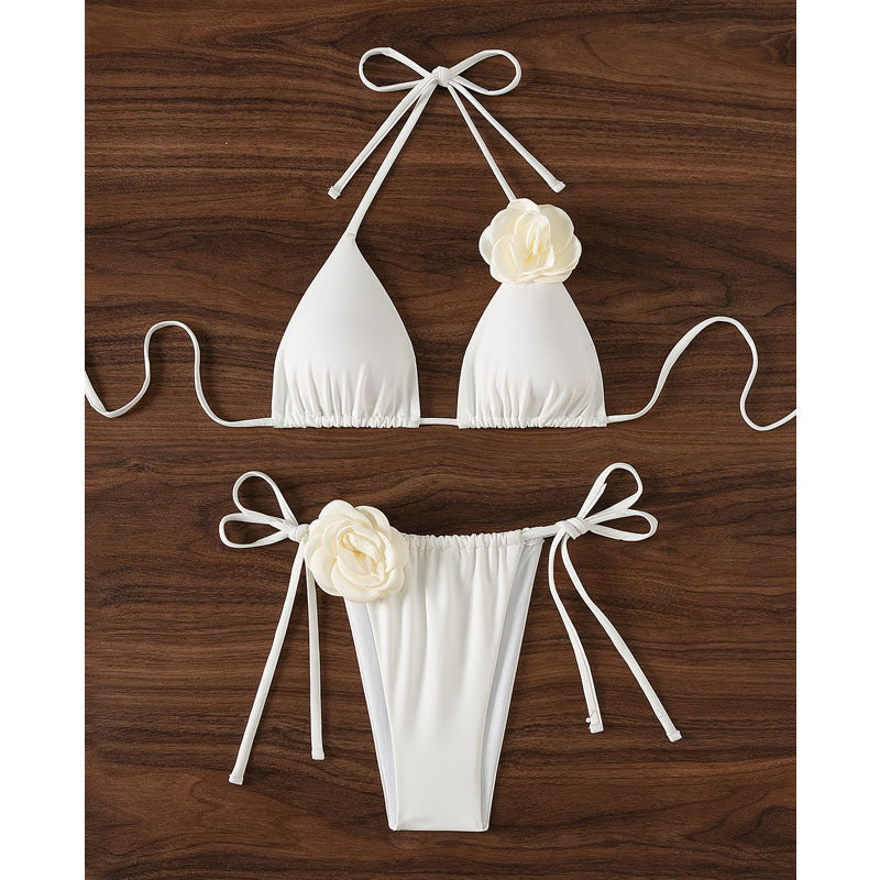 Damen Triangel-Bikini mit verspielten Blütenapplikationen und verstellbaren BindR&Bändern R&B