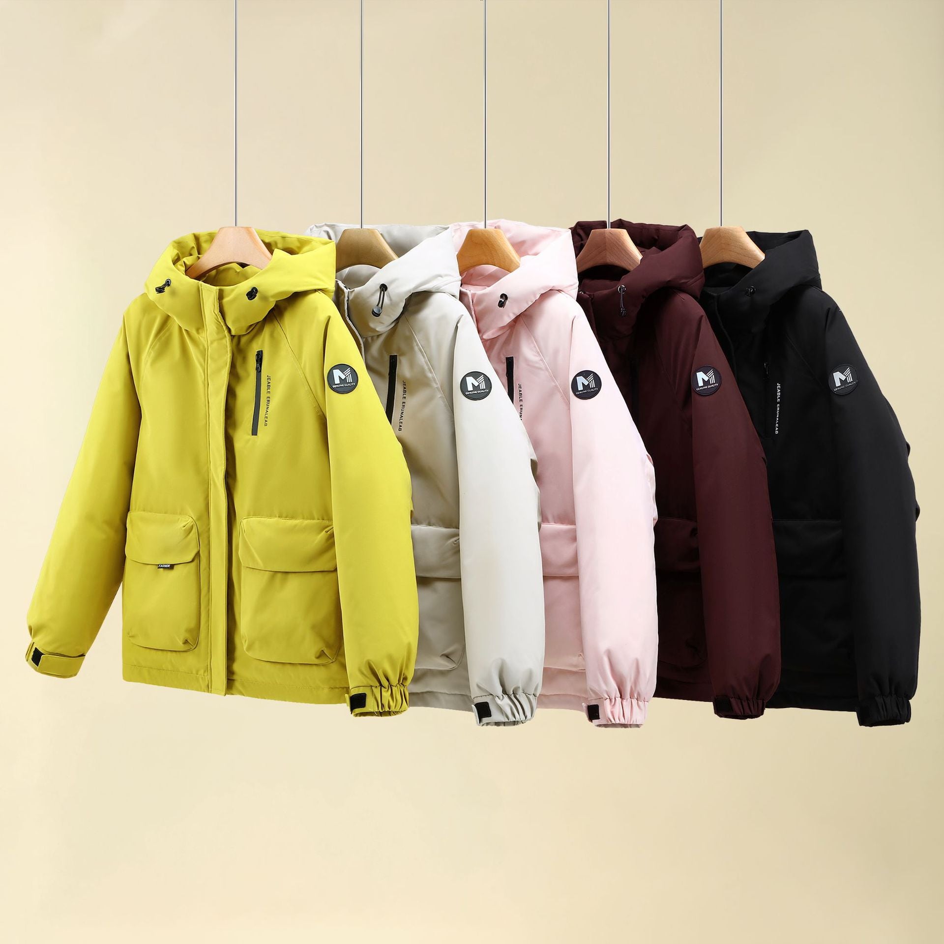 Damen Isolierte Outdoorjacke mit voluminösem Kapuzenkragen und praktischen Taschen R&B