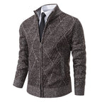Herren modische Strickjacke mit hohem Kragen und stilvollem Zopfmuster R&B