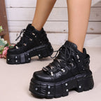 Damen Trendige und auffällige Sneakers mit modischen Details R&B