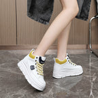 Damen Plattform Sneakers mit trendigem Farbdesign und extrakompakter Sohle R&B