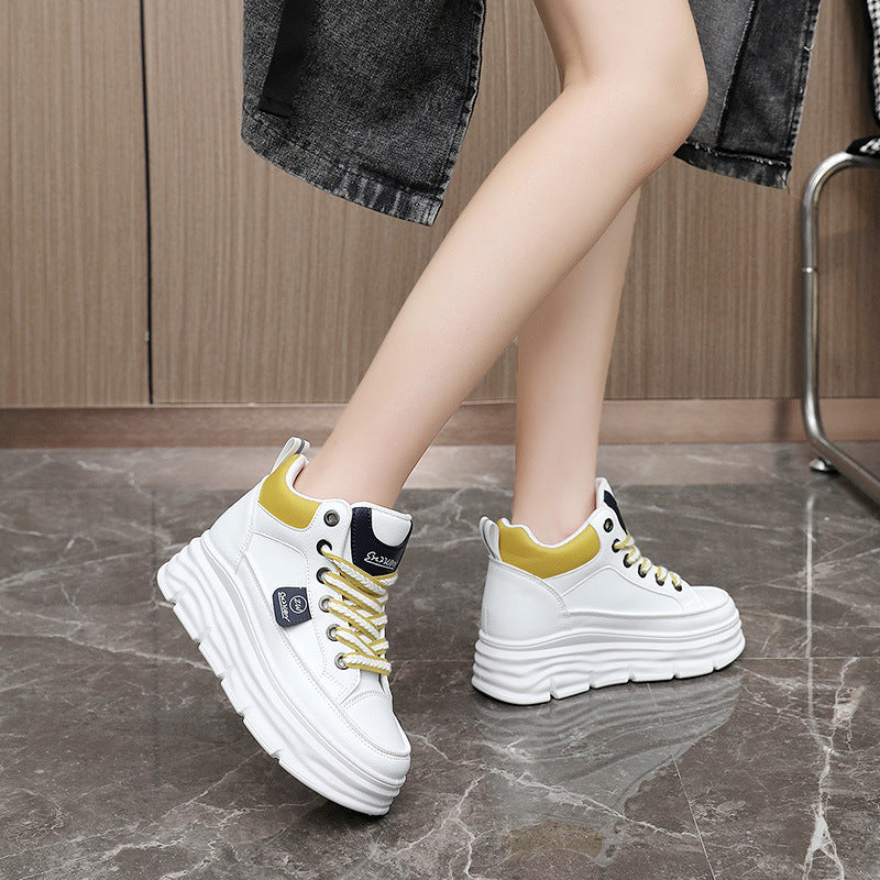 Damen Plattform Sneakers mit trendigem Farbdesign und extrakompakter Sohle R&B