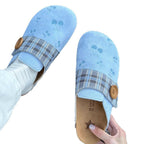 Damen Clogs mit modischem Karodesign und dekorativer Knopfdetails R&B