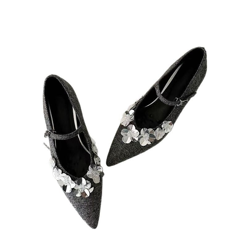 Damen Ballerina-Schuhe mit floralen Applikationen und elegantem Riemen