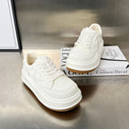 Damen Sportliche Sneaker mit erhöhter Sohle und modischem Sternenzier R&B