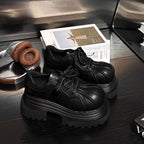 Damen Chunky Schuhe mit auffälligem Profil und robustem Obermaterial