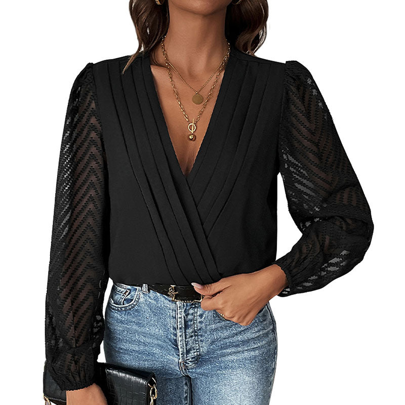 Damen Wickelbluse mit feinen Plissee-Details und transparenten Ärmeln R&B