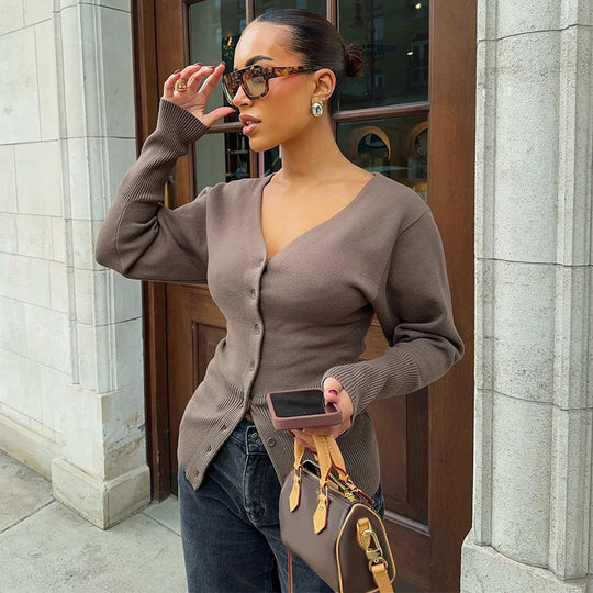 Damen Strickjacke mit V-Ausschnitt und Knopf-Detail R&B