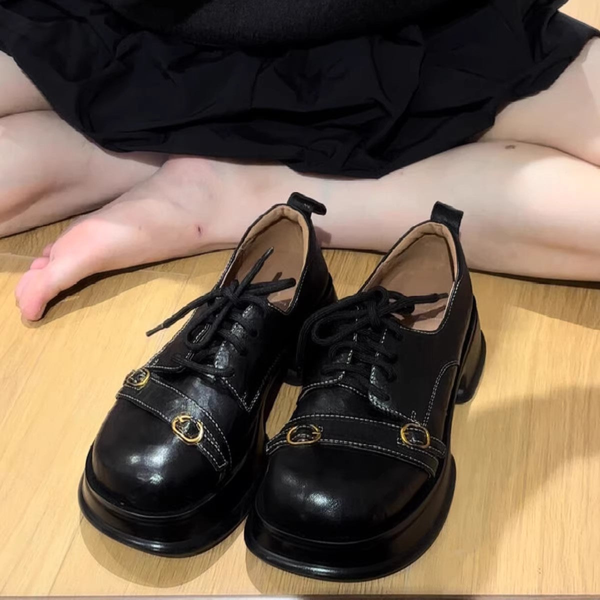Damen modische Schnürschuhe mit einzigartigem Design und komfortabler Sohle R&B