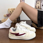 Damen sportliche Sneakers mit dämpfender Innensohle und klassischem Design