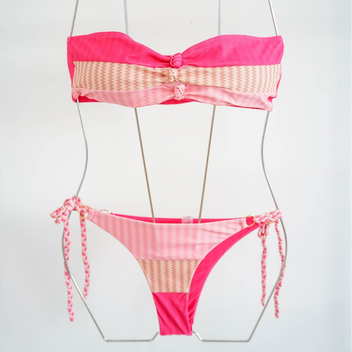 Damen Bandeau-Bikini mit raffinierten Knotendetails und verspieltem Design R&B