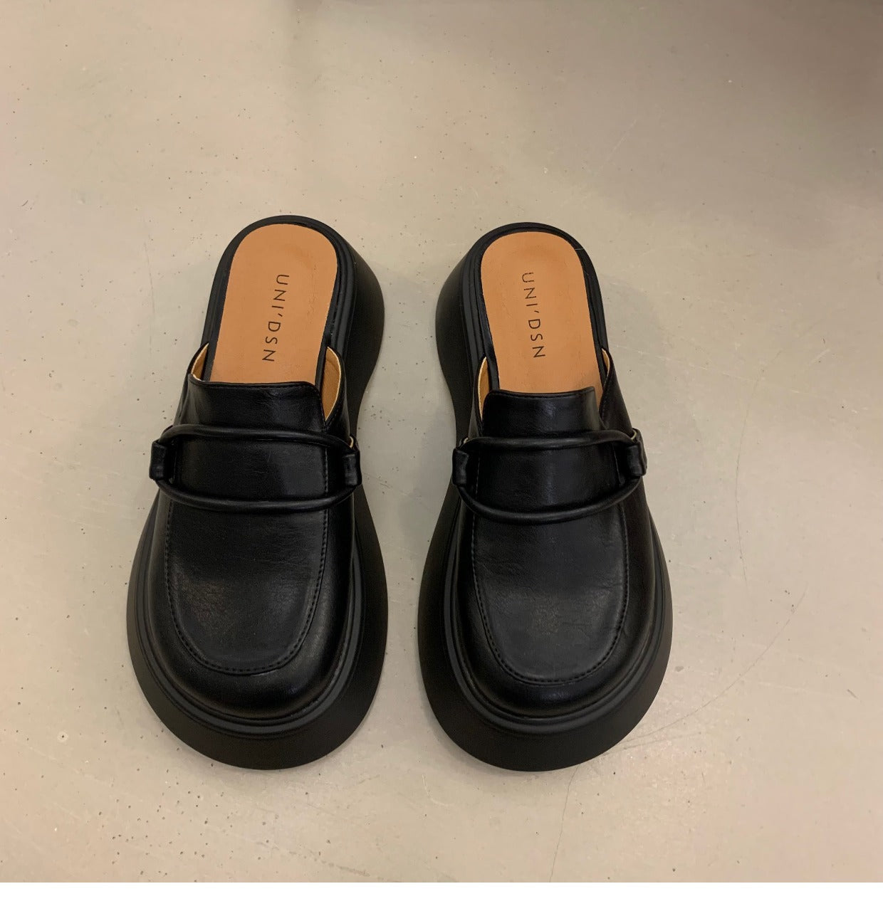 Damen Mokassins mit elegantem Schnallen-Detail und komfortabler Sohle R&B