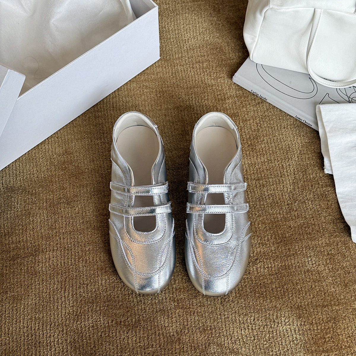 Damen Ballerina-Schuhe im modernen Metallic-Look mit doppeltem Riemchen R&B