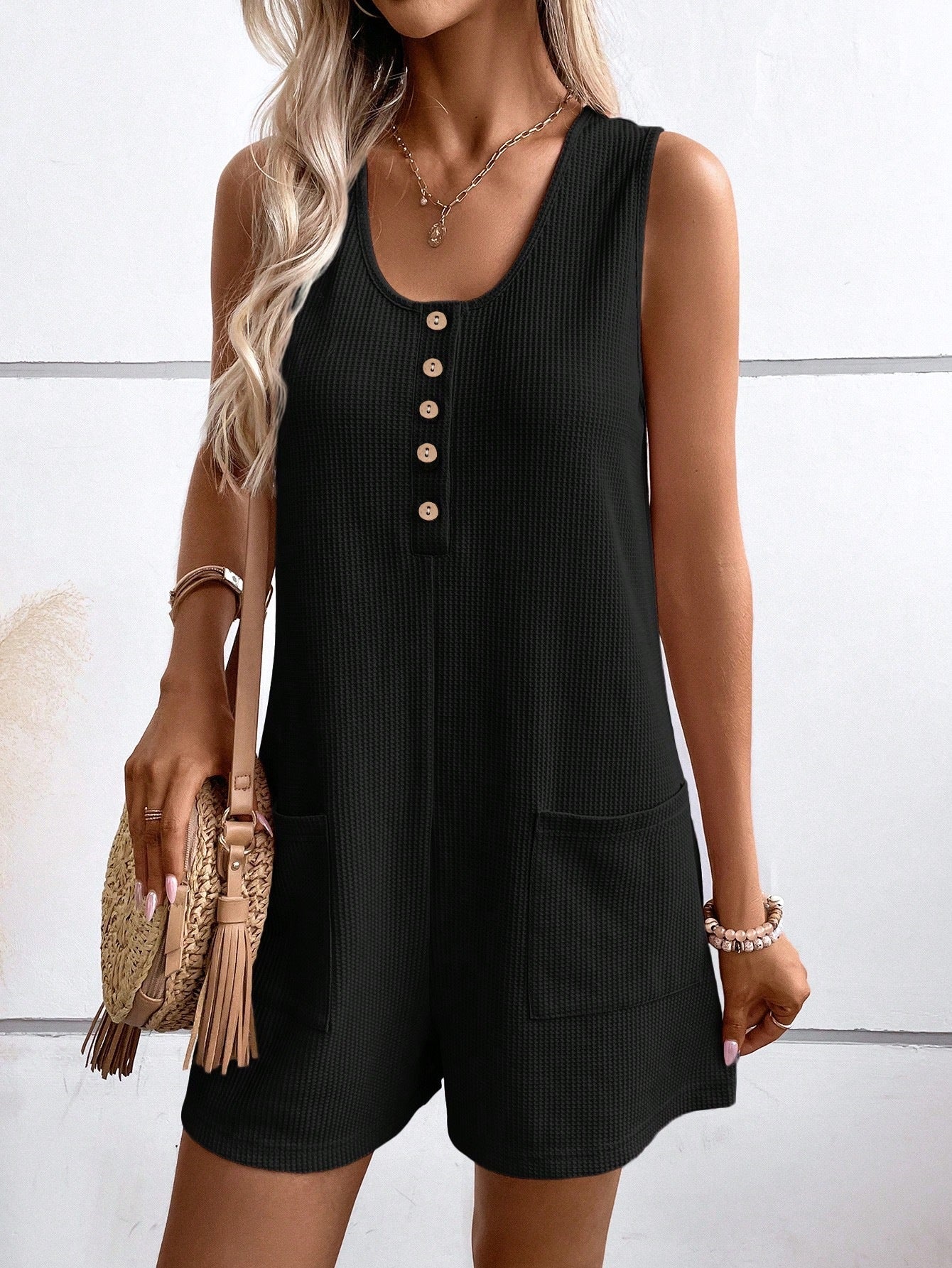 Damen Kurzarm Jumpsuit mit Knopfdetails und praktischen Taschen R&B