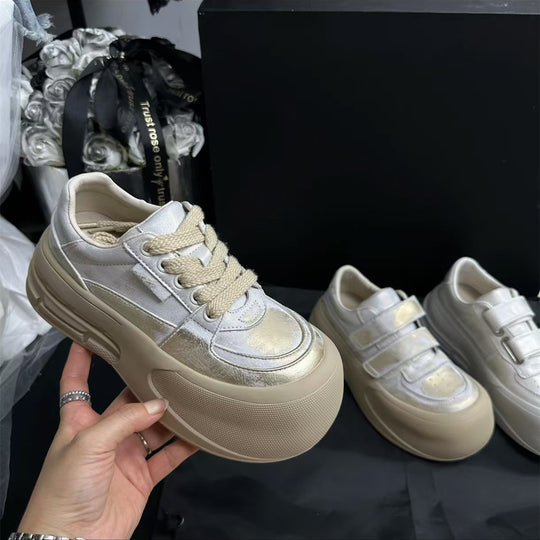 Damen Sportliche Sneakers mit velourslederner Oberflächenstruktur und dämpfendem Sohlenprofil R&B