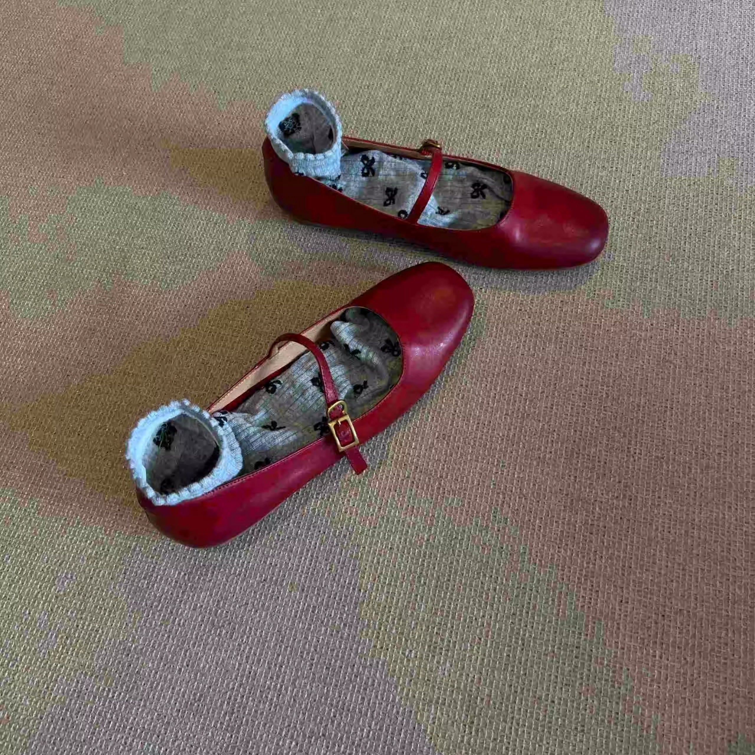 Damen elegante Mary Janes mit komfortabler Sohle und verstellbarem Riemen R&B