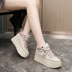 Damen Plattform Sneakers mit trendigem Farbdesign und extrakompakter Sohle R&B