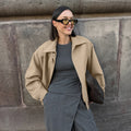 Damen Oversized Baumwolljacke mit Stehkragen und praktischen Taschen R&B