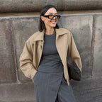 Damen Oversized Baumwolljacke mit Stehkragen und praktischen Taschen R&B