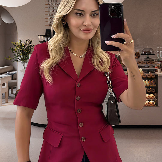 Damen Elegante Kurzjacke mit goldenen Knopfdetails R&B