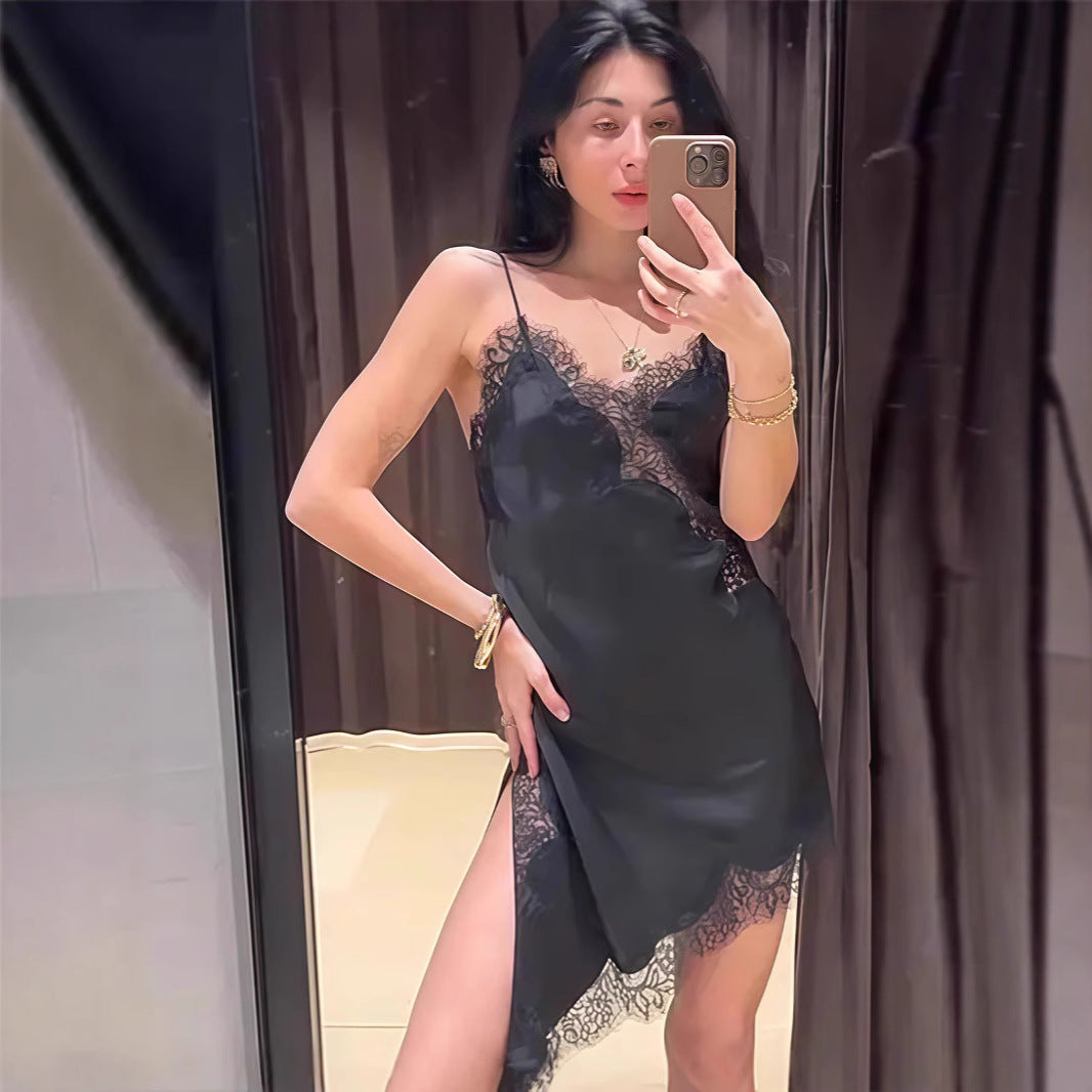 Damen Satin Negligé mit feiner Spitzenverzierung R&B