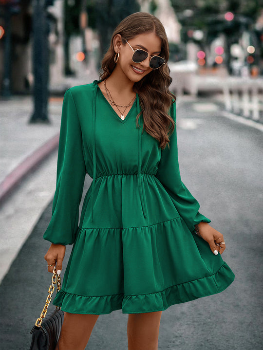 Damen kurzes Kleid mit lässigem Schnitt und Volantdetails R&B
