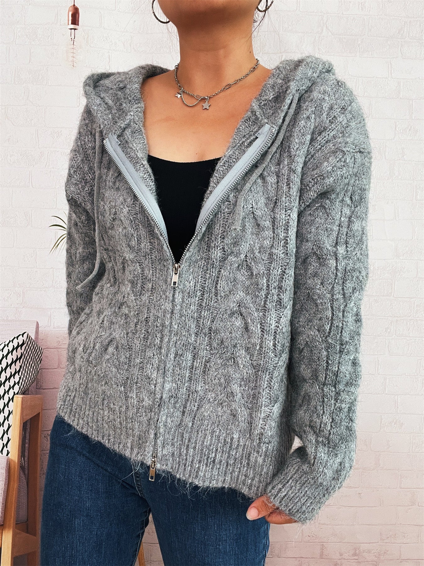 Damen kuschelige Grobstrickjacke mit Kapuze und Reißverschluss R&B