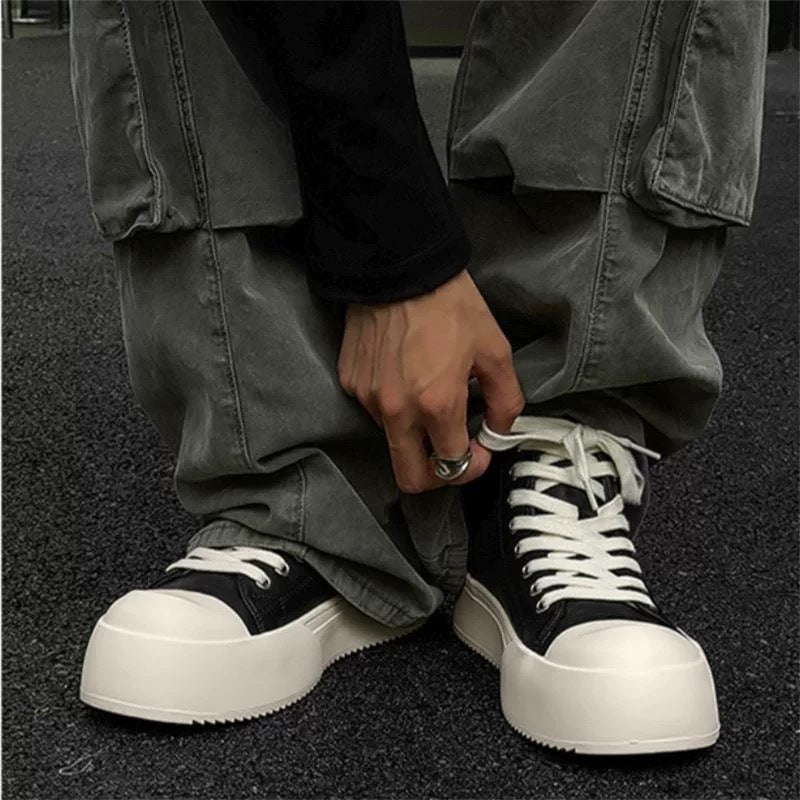 Damen Hohe Sneakers mit robustem Plateau und sportlichem Design