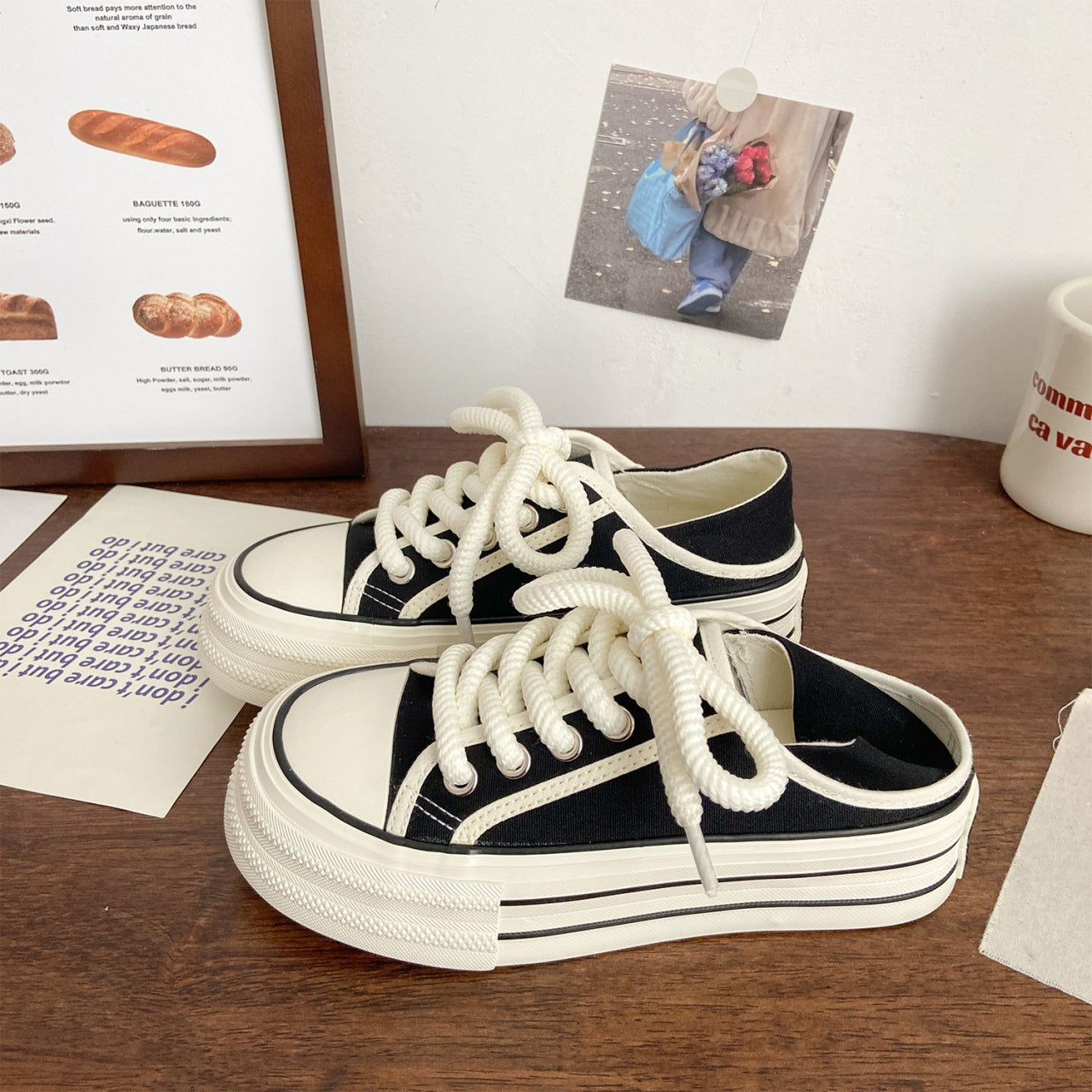 Damen Modische Sneaker mit dicker Sohle und geflochtenen Schnürsenkeln