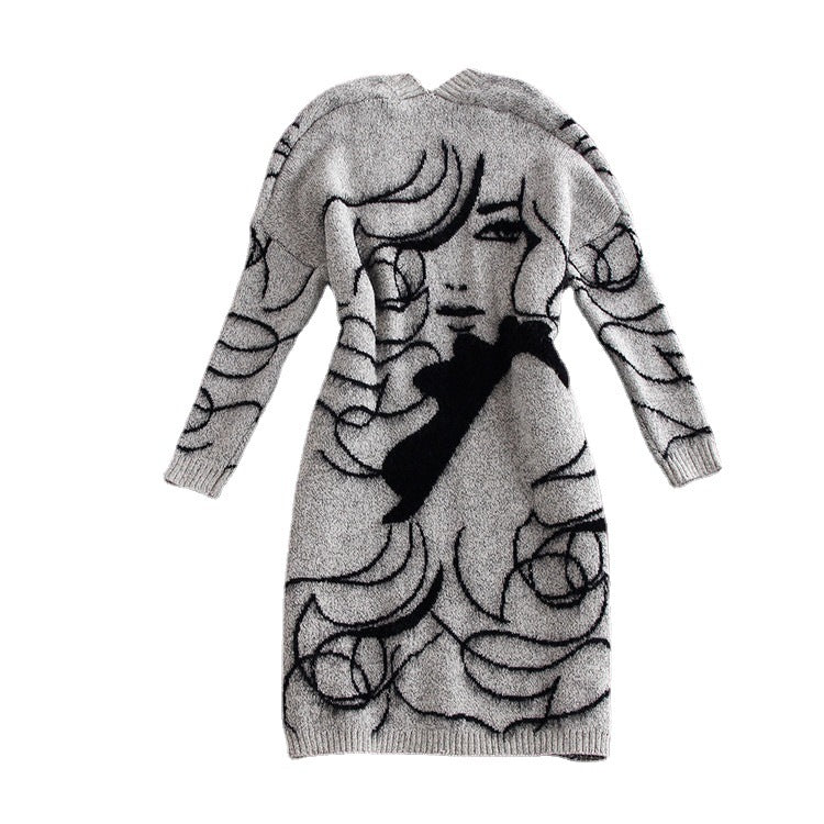 Damen Strickkleid mit kunstvollem Grafikdesign und elegantem V-Ausschnitt R&B