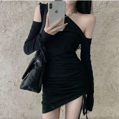 Damen Elegantes Minikleid mit asymmetrischem Ausschnitt und figurbetontem Raffungseffekt