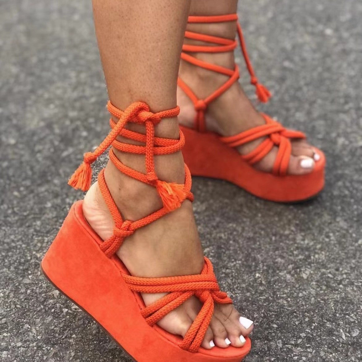 Damen Wedge-Sandalen mit geflochtenem Riemendesign und komfortabler Plateau-Sohle R&B