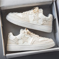 Damen modische Sneakers mit gesticktem Sternendesign und lässigem Look R&B