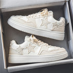 Damen modische Sneakers mit gesticktem Sternendesign und lässigem Look R&B
